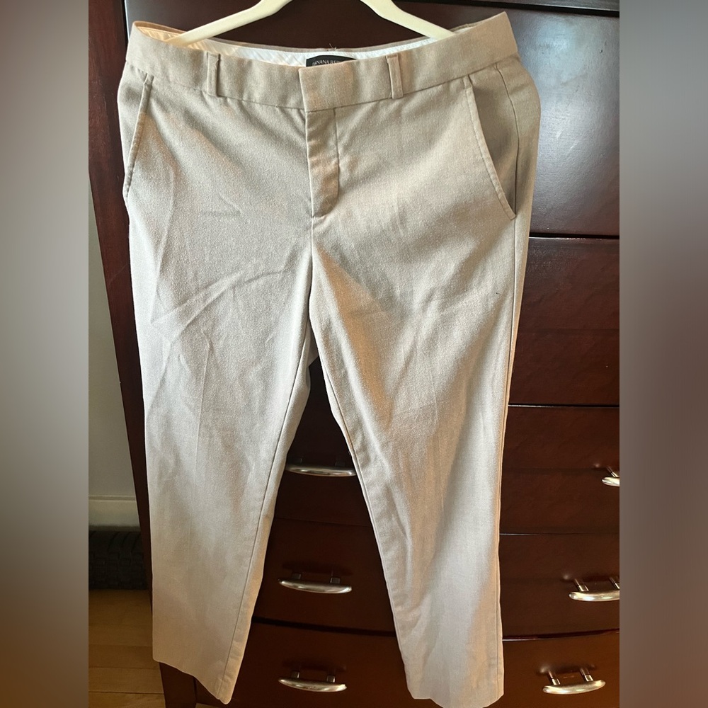 Banana Republic Ryan dress pants, size 6.
